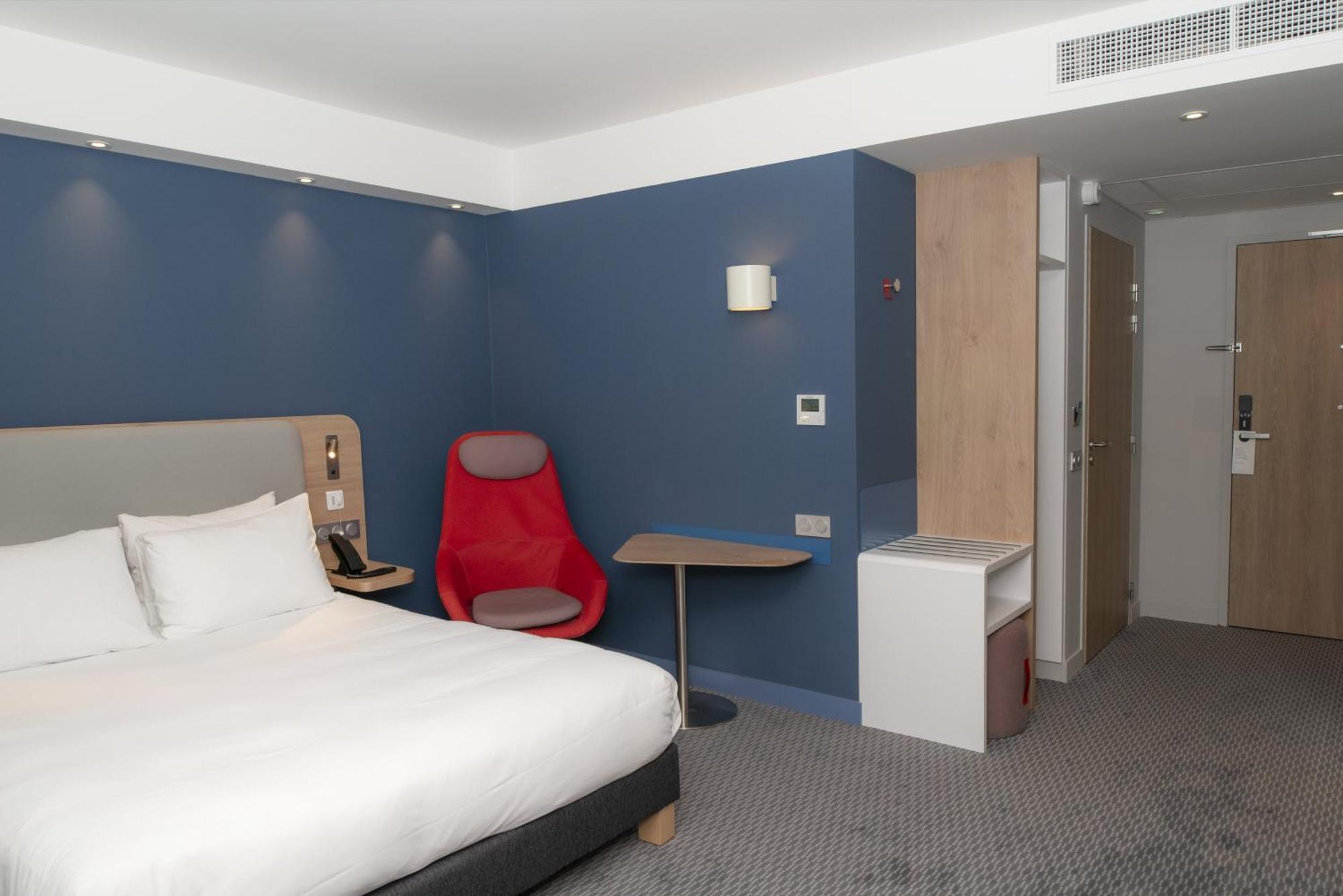 Holiday Inn Express Caen Epron By Ihg Buitenkant foto