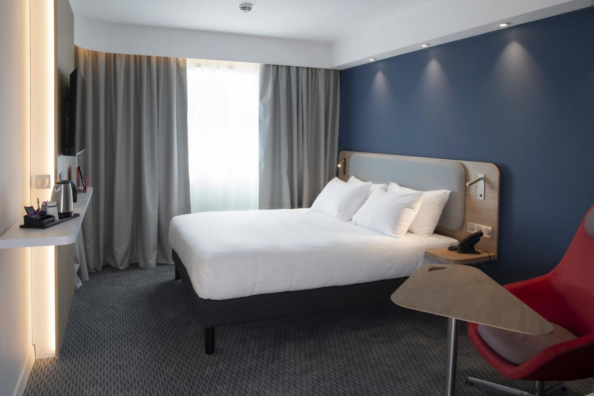 Holiday Inn Express Caen Epron By Ihg Buitenkant foto