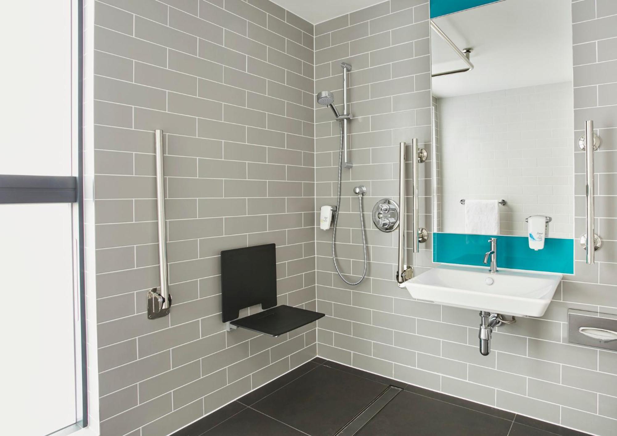 Holiday Inn Express Caen Epron By Ihg Buitenkant foto