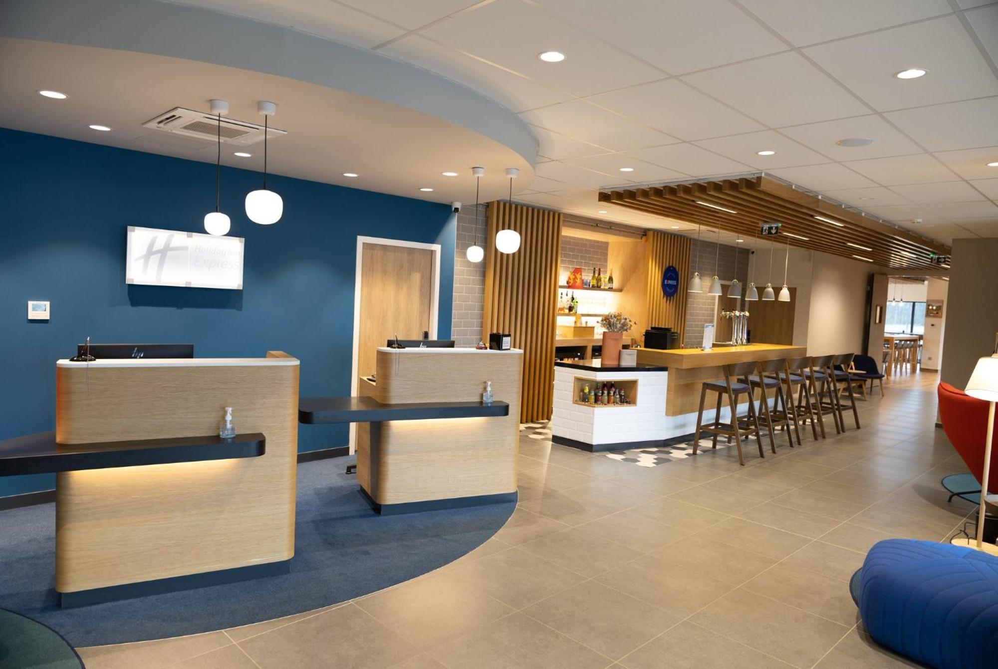 Holiday Inn Express Caen Epron By Ihg Buitenkant foto