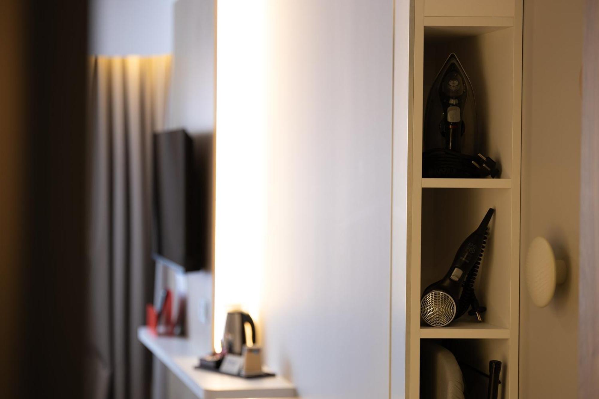 Holiday Inn Express Caen Epron By Ihg Buitenkant foto