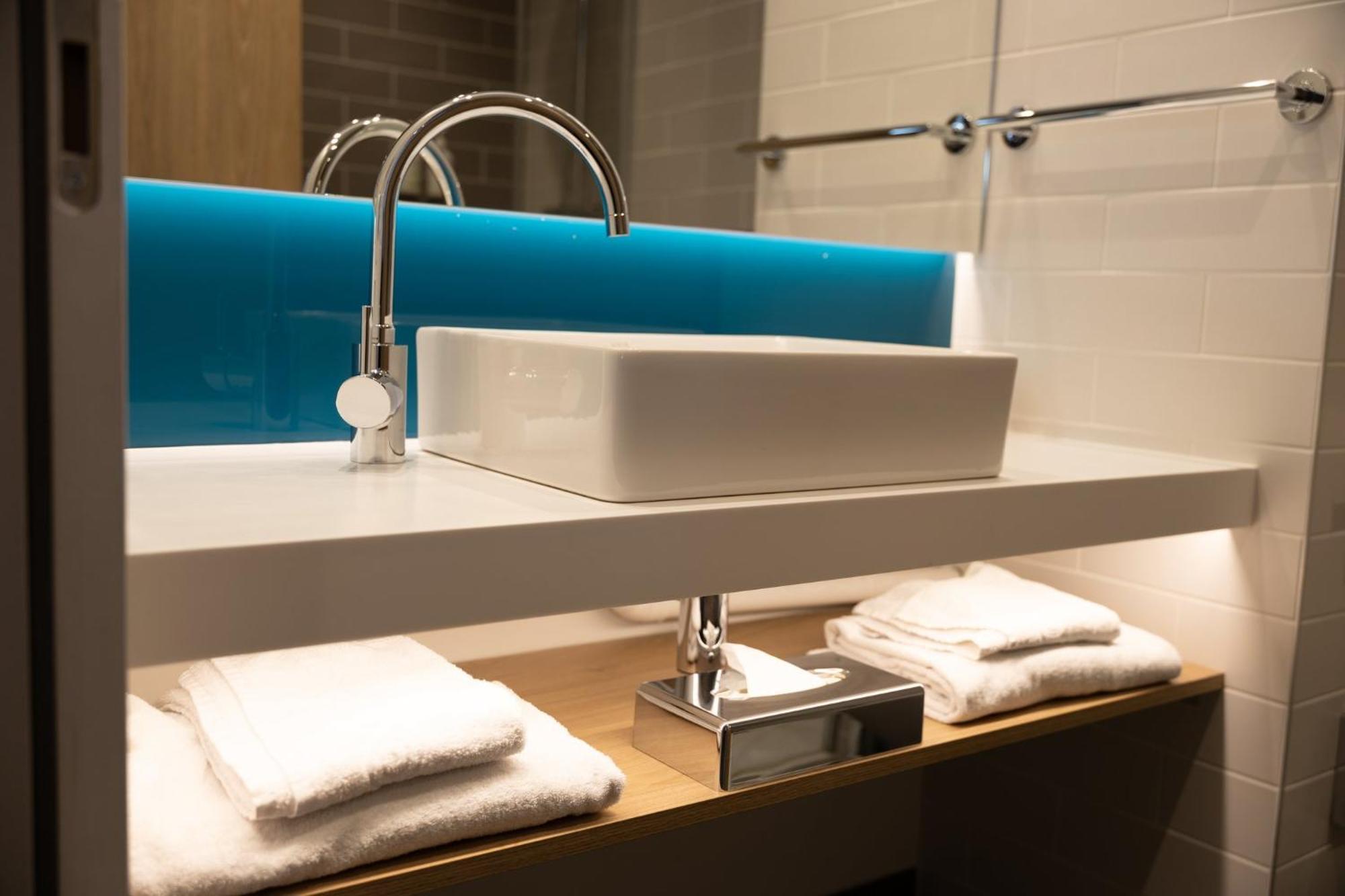 Holiday Inn Express Caen Epron By Ihg Buitenkant foto