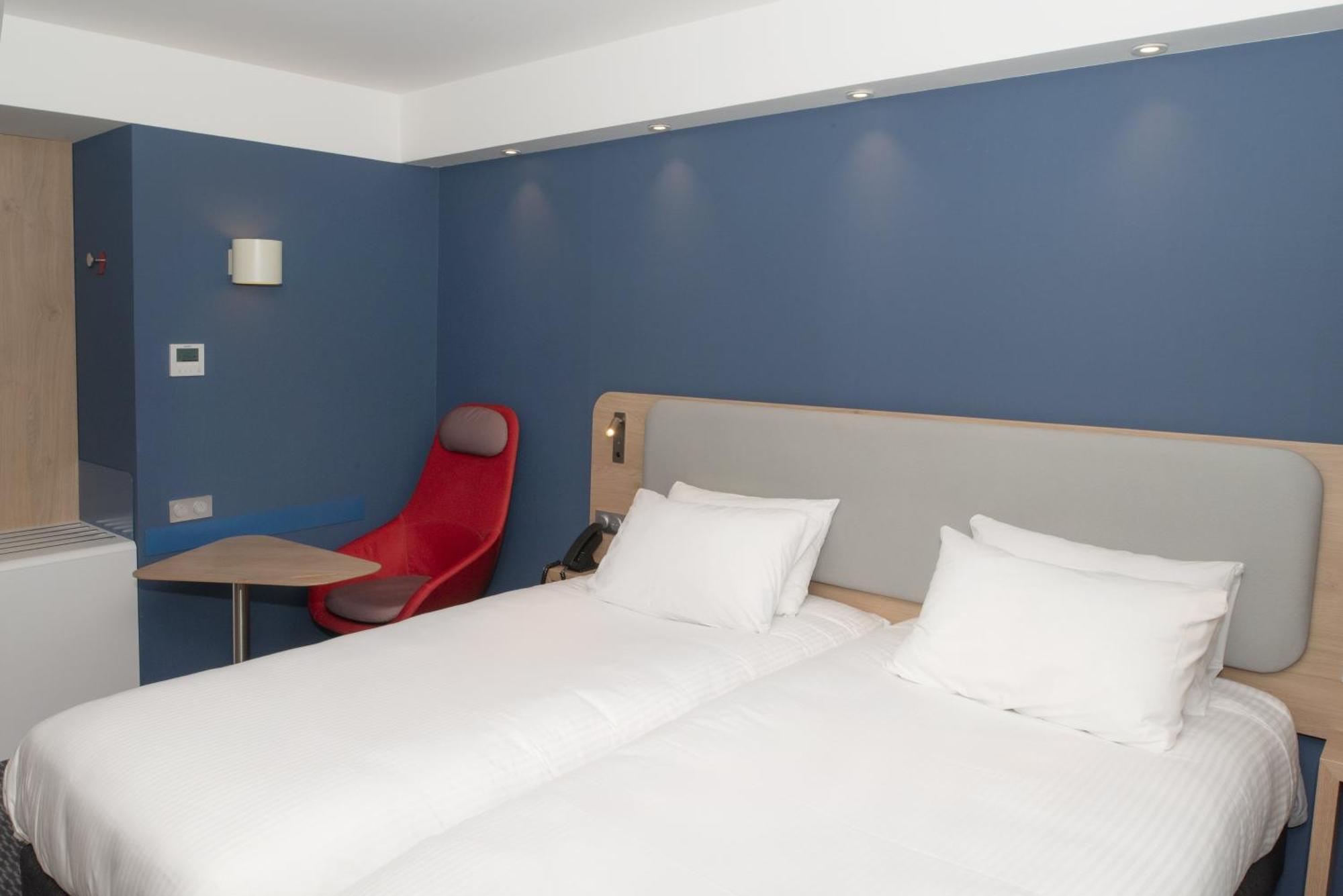 Holiday Inn Express Caen Epron By Ihg Buitenkant foto